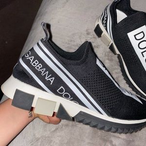 D G shoes